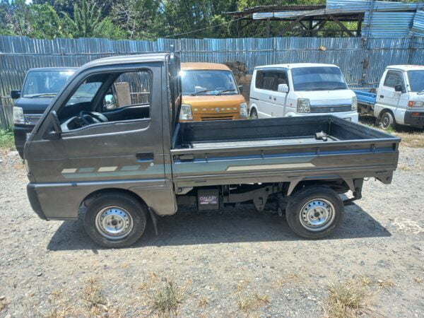scurum 4x4 picup - Image 22