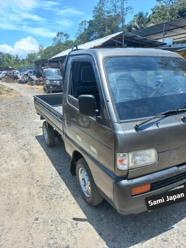 scurum 4x4 picup - Image 7