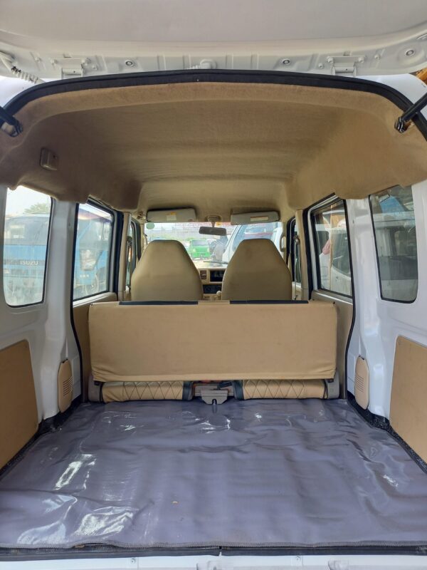DA64V 4x2 Transporter - Image 4