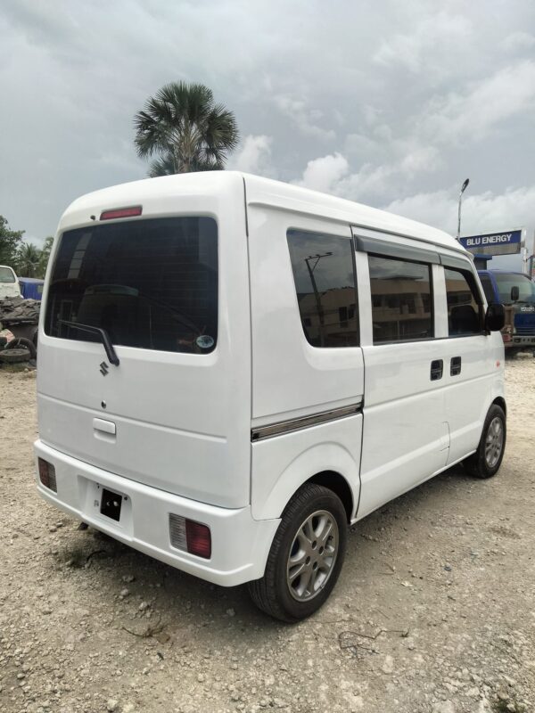 SUZUKI DA64V 4x2 AT - Image 11