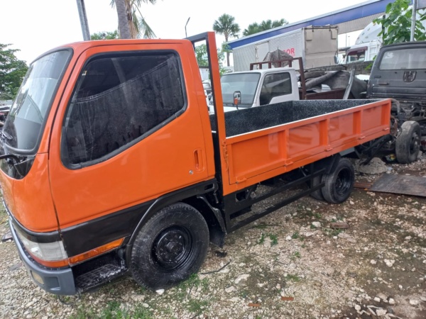 CANTER 4M40 (4X2) - Image 2
